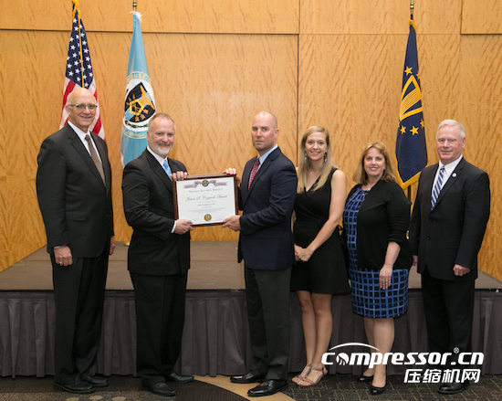 Sauer Compressors USA honored with defense security service award